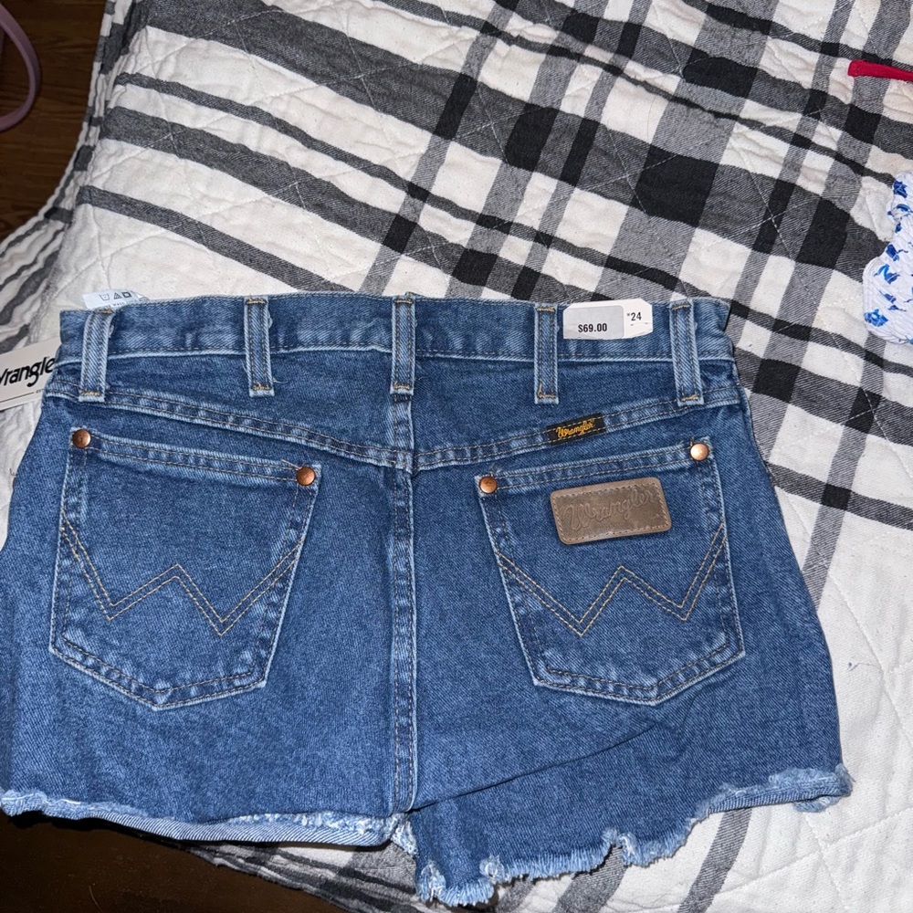 Wrangler shorts brand new